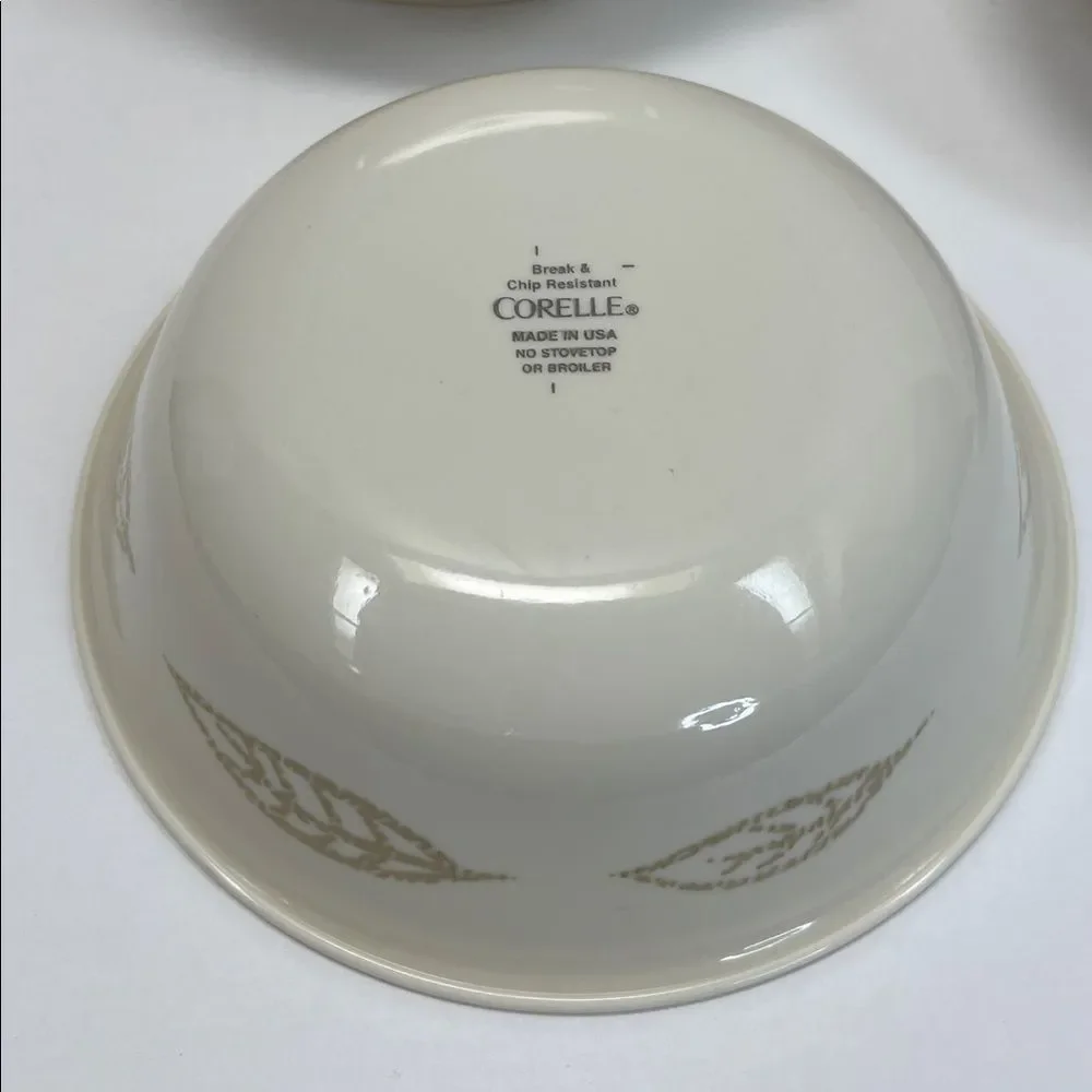 Contemporary Corelle Vitrelle Textured Leaves 6.25